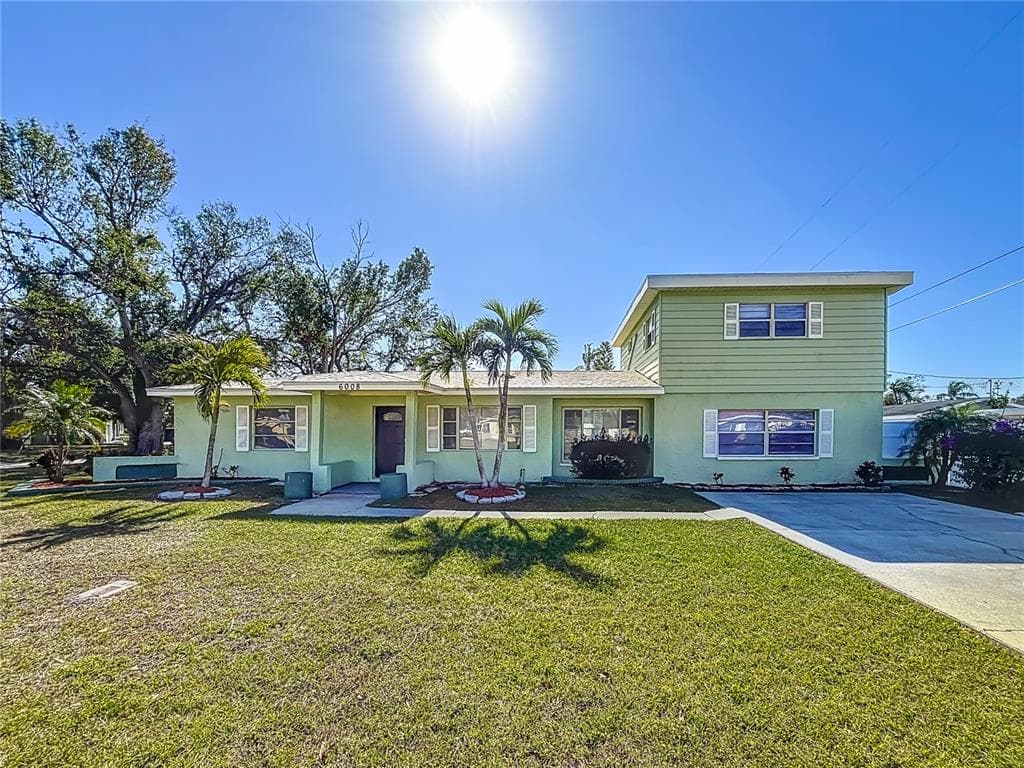 6008 49TH AVENUE N KENNETH CITY, FL 33709