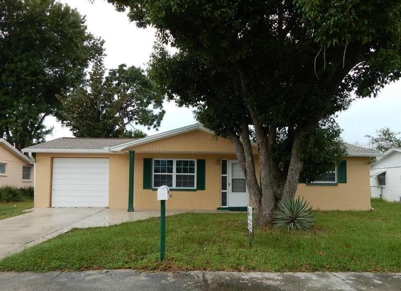 1401 VIKING DRIVE HOLIDAY, FL 34691