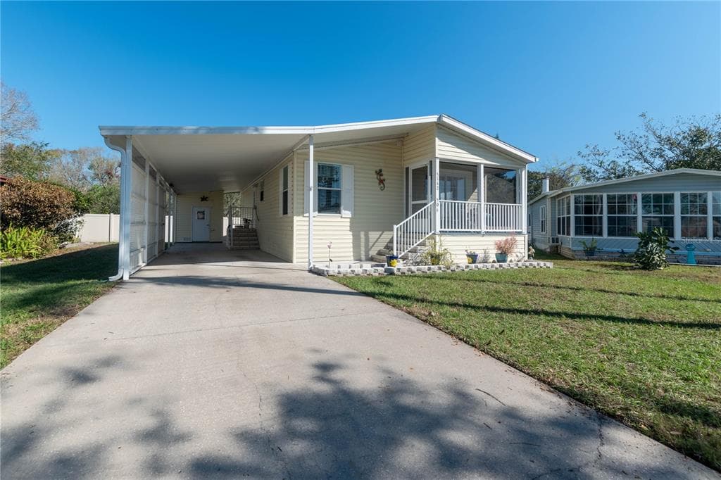 5142 SERENE SQUARE NEW PORT RICHEY, FL 34653