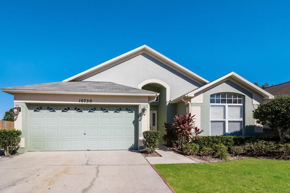10750 GOLDFISH CIRCLE ORLANDO, FL 32825