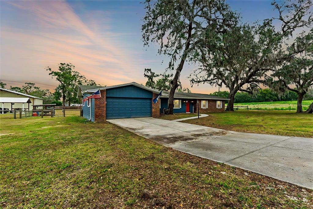 36441 LAKE PASADENA ROAD DADE CITY, FL 33525