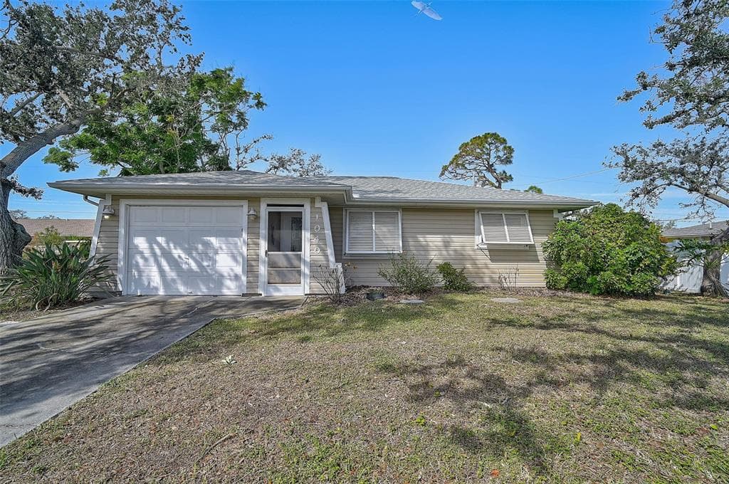 1040 ACADIA ROAD VENICE, FL 34293