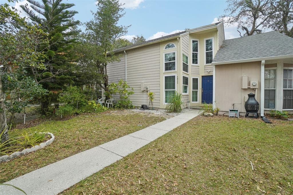 9412 FOREST HILLS CIRCLE TAMPA, FL 33612