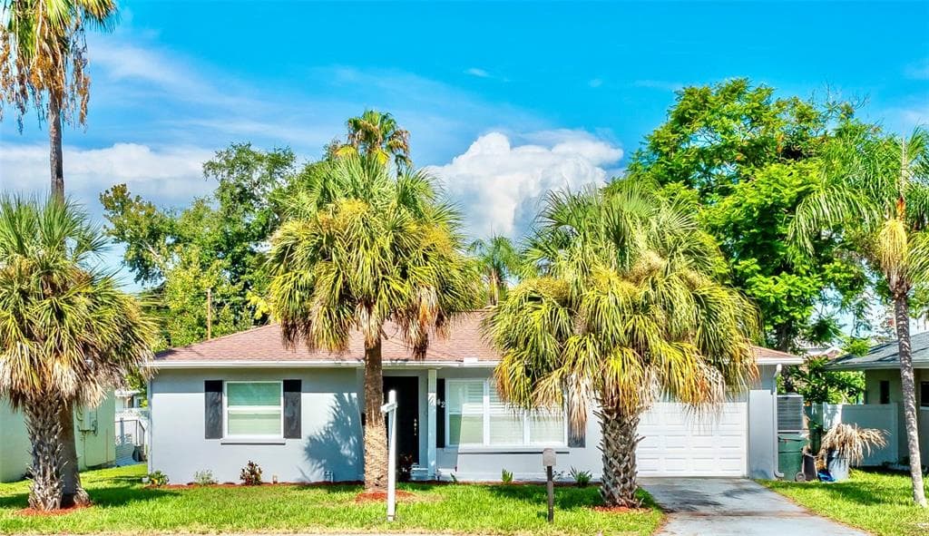 1742 BAYSHORE BOULEVARD DUNEDIN, FL 34698