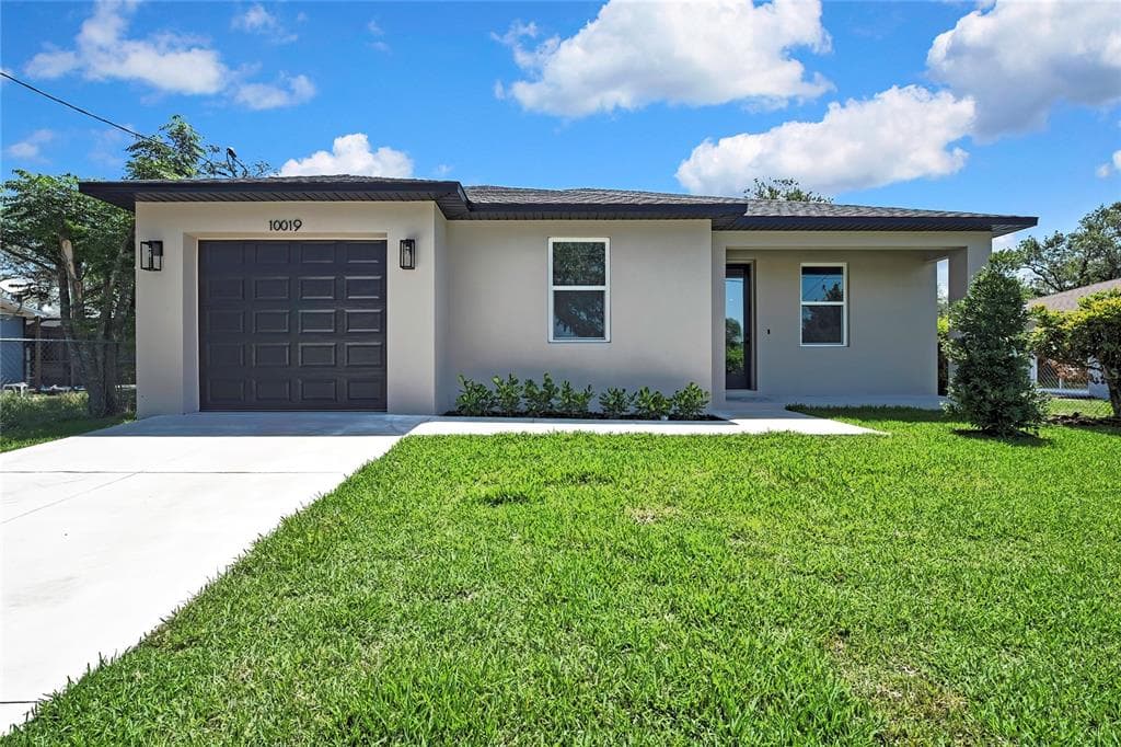 10019 N HYALEAH TAMPA, FL 33617