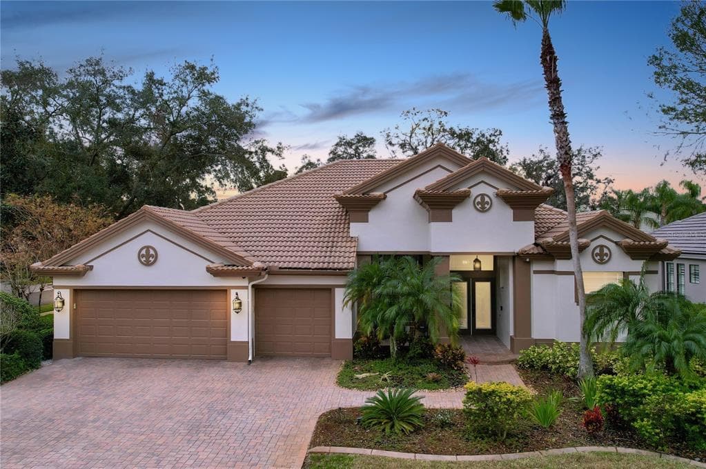 2898 GREY OAKS BOULEVARD