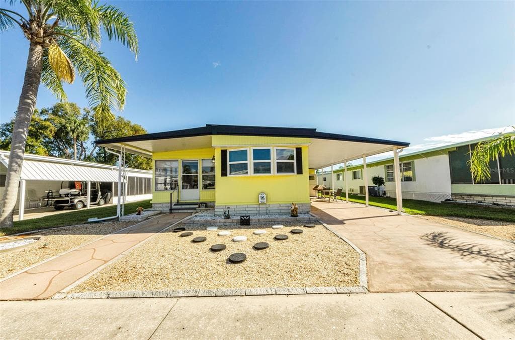 39820 US HIGHWAY 19 N UNIT 166 TARPON SPRINGS, FL 34689