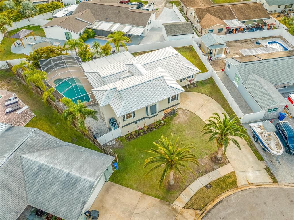 8404 QUARTZ PLACE TAMPA, FL 33615