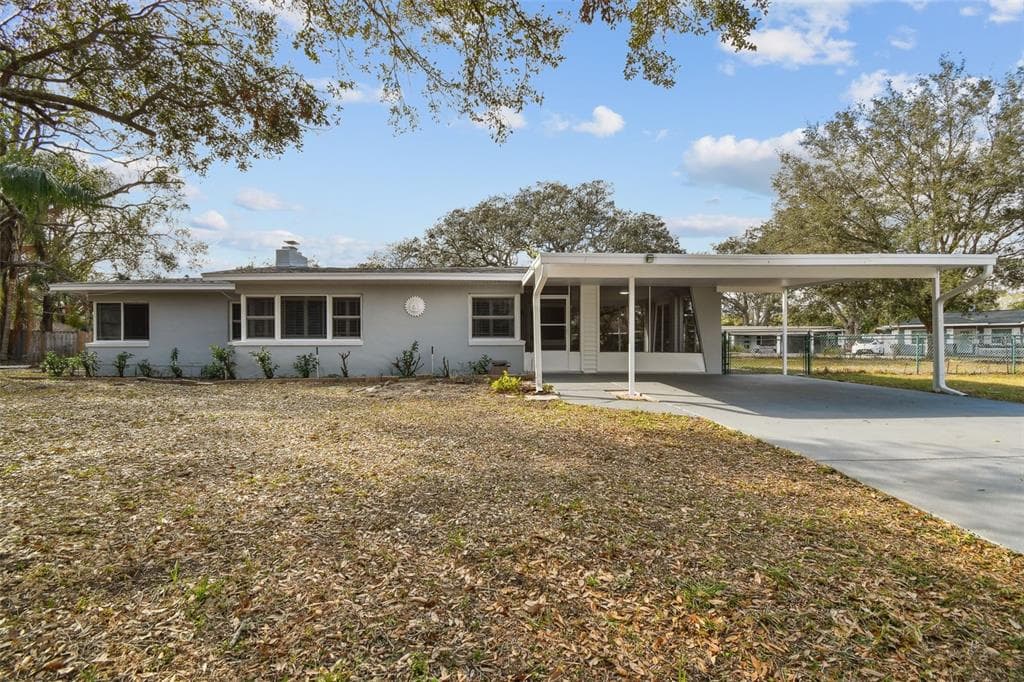 10308 FOREST HILLS DRIVE TAMPA, FL 33612