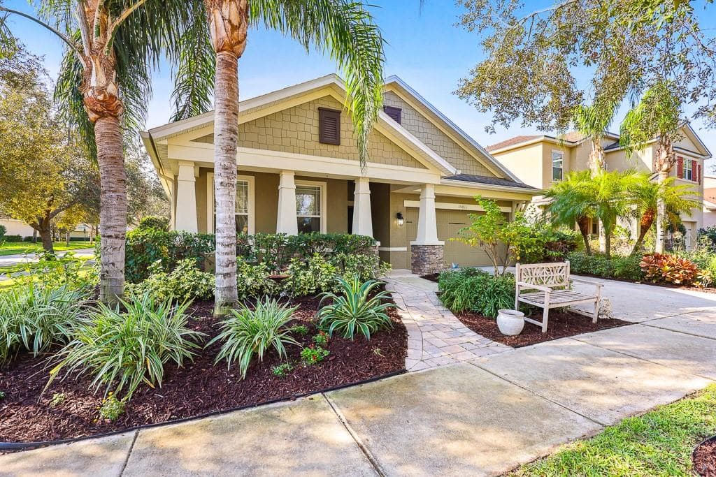 15811 OAKLEAF RUN DRIVE LITHIA, FL 33547