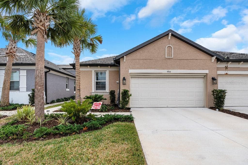 5914 FIORE DRIVE BRADENTON, FL 34208