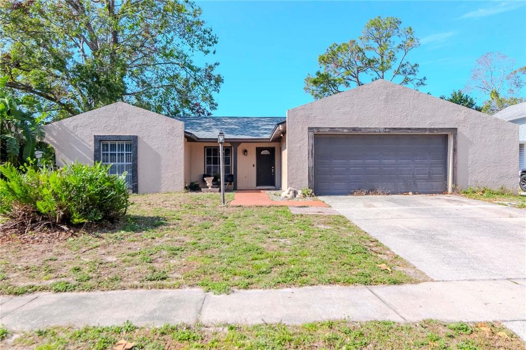 7028 OAKVIEW CIRCLE TAMPA, FL 33634