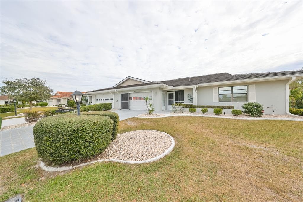 1601 WOODMAR DRIVE SUN CITY CENTER, FL 33573