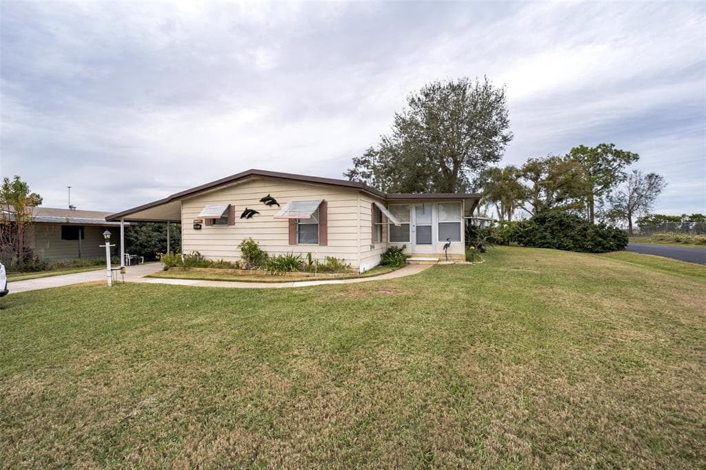 6055 GRAND OAKS DRIVE SE WINTER HAVEN, FL 33884