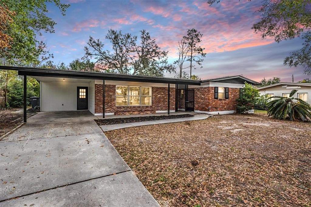 929 SKYVIEW DRIVE BRANDON, FL 33510