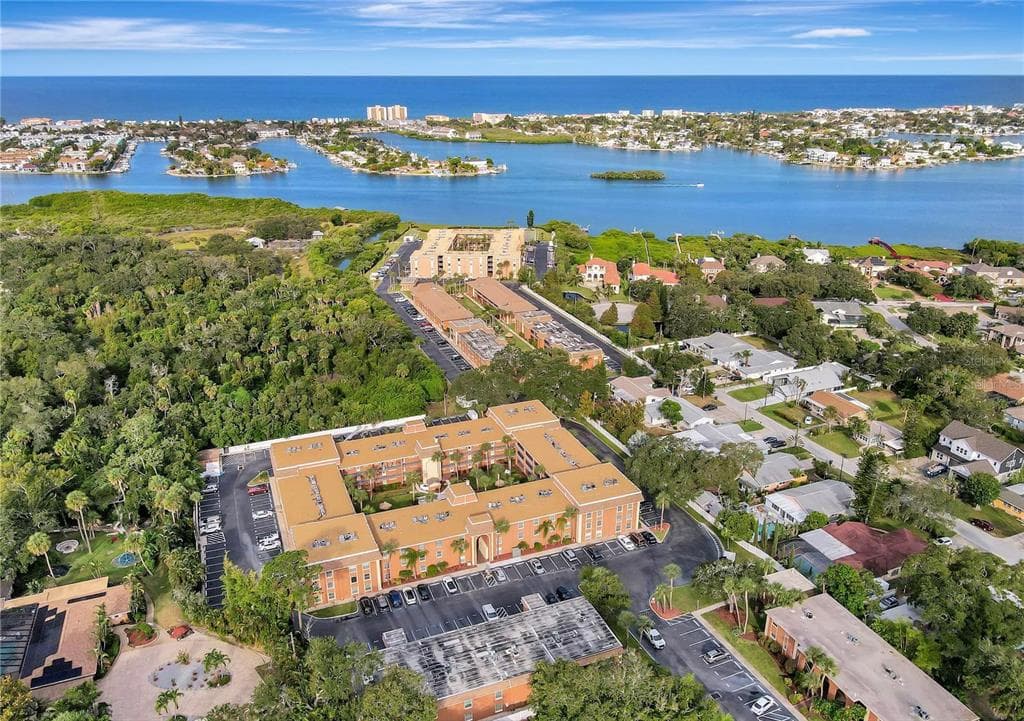 12760 INDIAN ROCKS ROAD UNIT 548(Furnished) LARGO, FL 33774