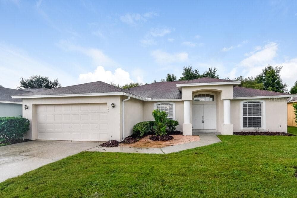 3232 MERLOT DRIVE LAKELAND, FL 33811