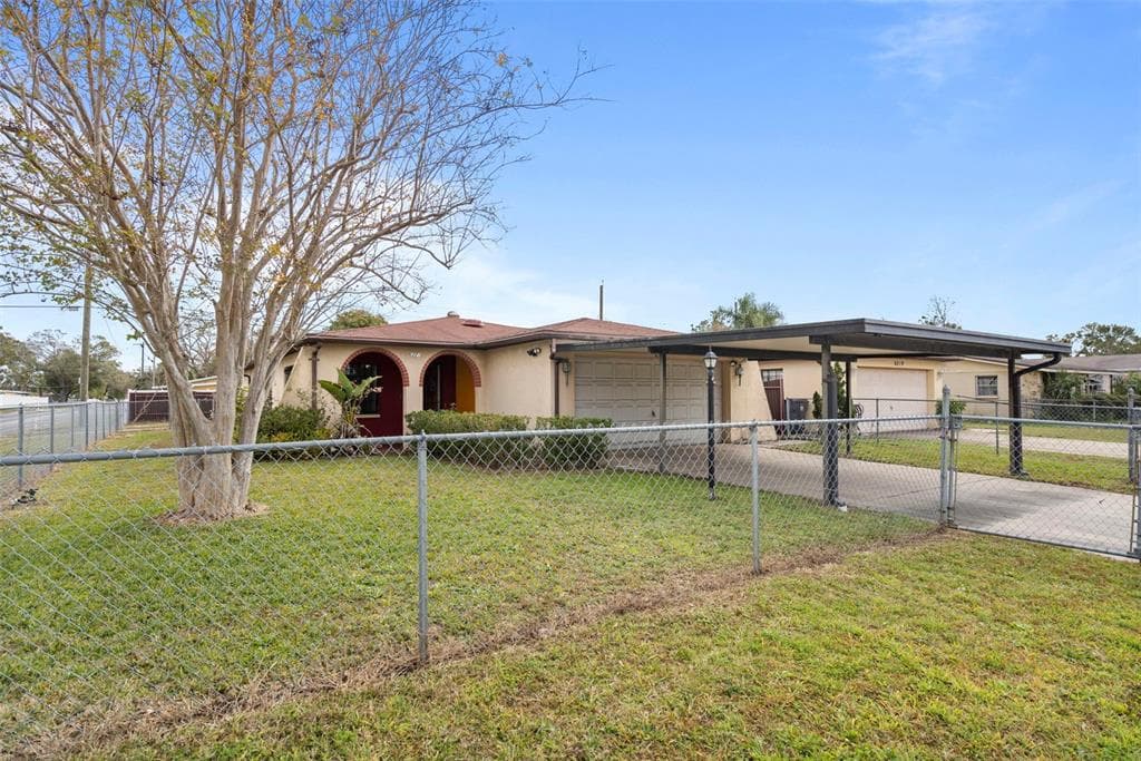 6221 N LOIS AVENUE TAMPA, FL 33614