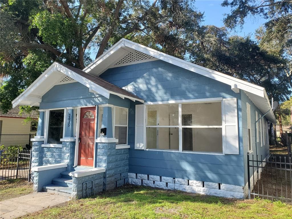 2035 11TH STREET S ST PETERSBURG, FL 33705