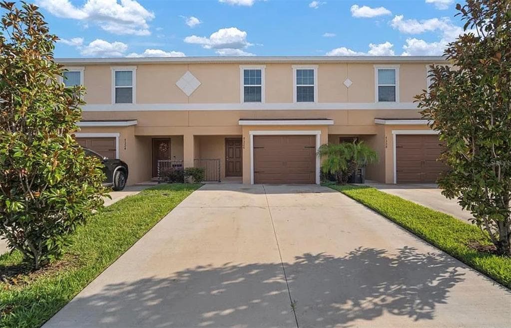 7326 MERLOT SIENNA AVENUE UNIT 7326 GIBSONTON, FL 33534