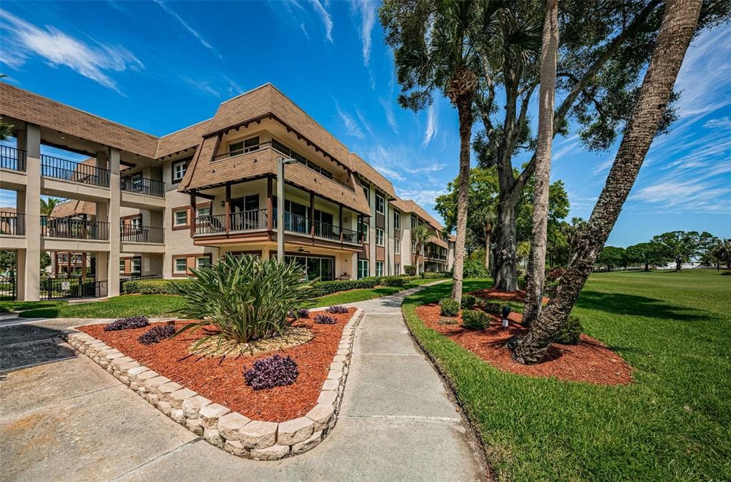 3035 COUNTRYSIDE BOULEVARD UNIT 21B
