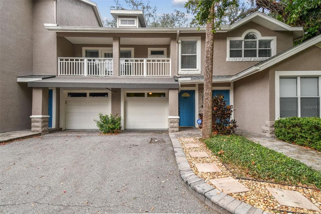 4811 BAYSHORE BOULEVARD UNIT 302 TAMPA, FL 33611