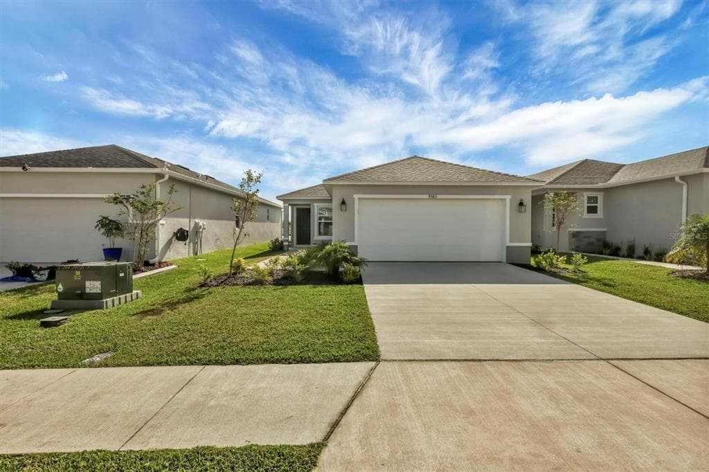9383 SANDY BLUFFS CIRCLE PARRISH, FL 34219