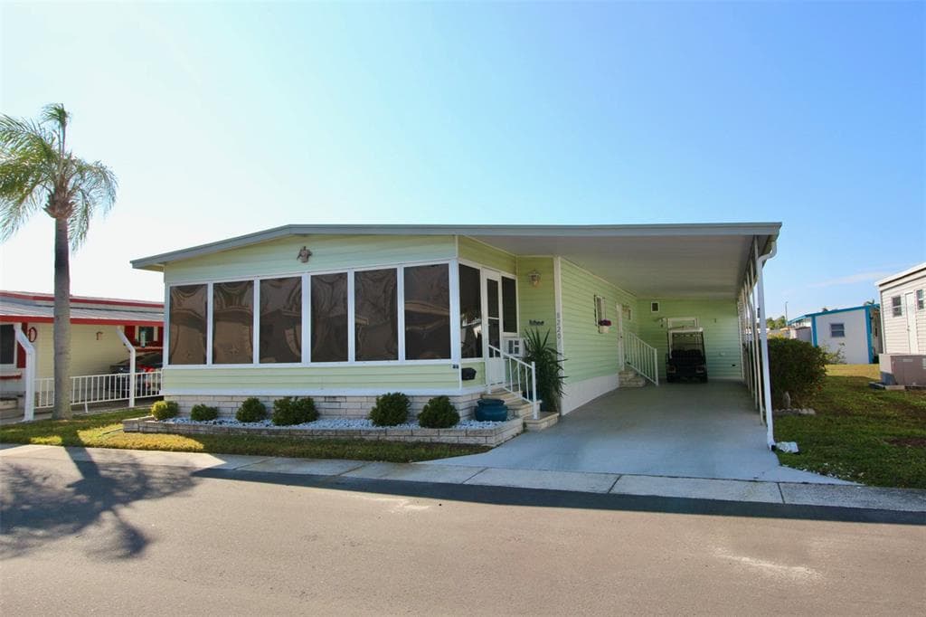 82207 F STREET N PINELLAS PARK, FL 33781