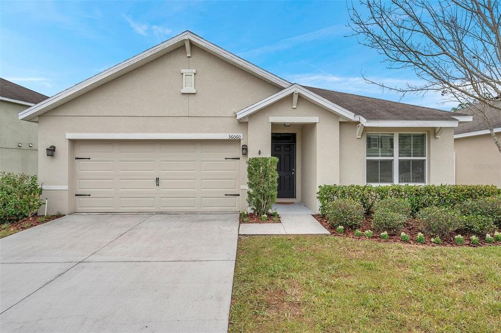 36060 CARRIAGE PINE COURT ZEPHYRHILLS, FL 33541