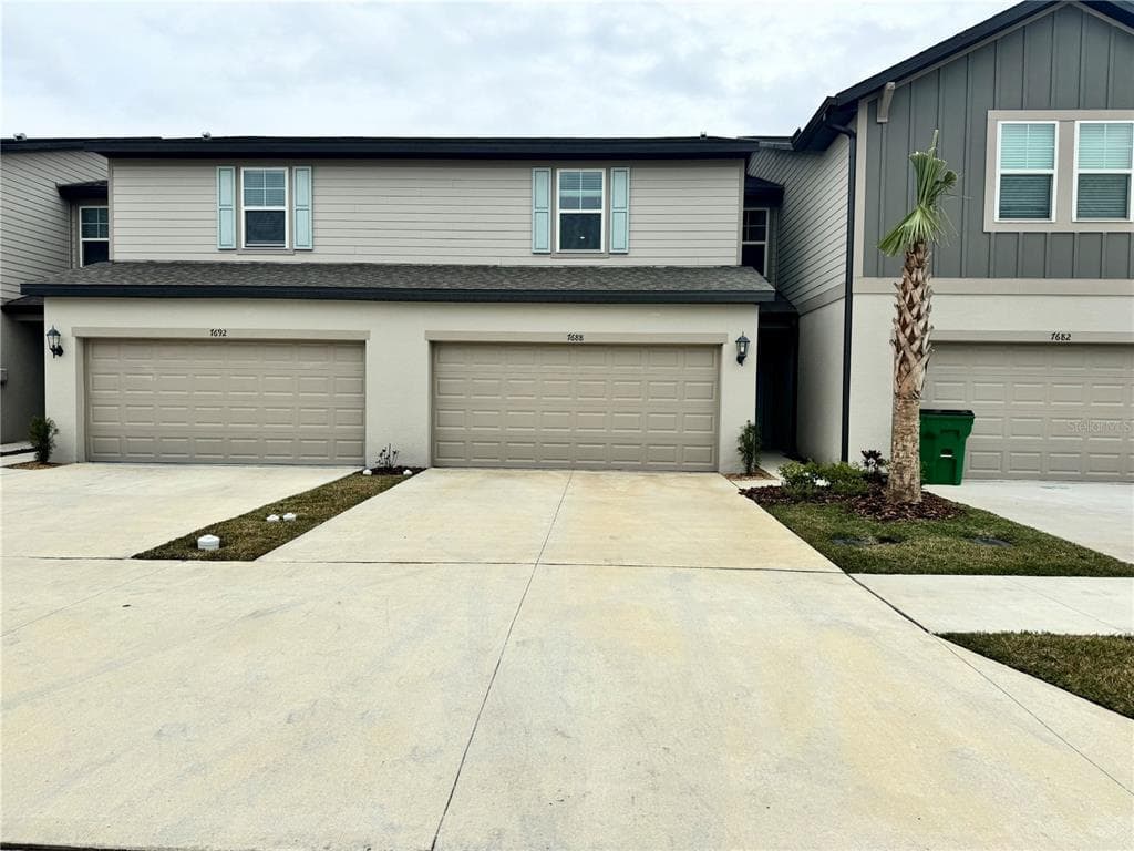 7688 IMAGINATION PLACE WESLEY CHAPEL, FL 33545