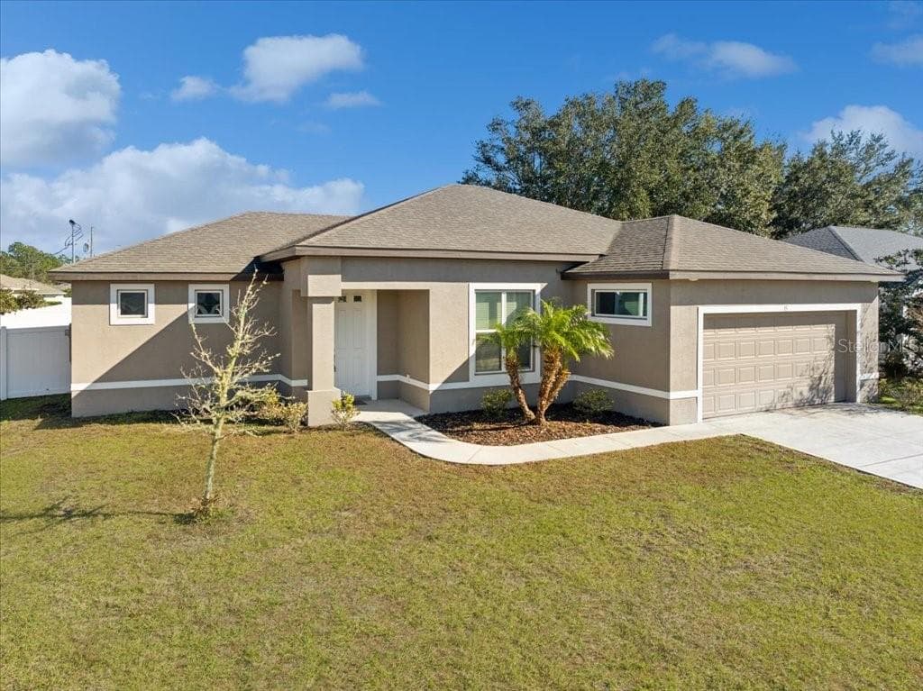 15 ROCKINGHAM LANE PALM COAST, FL 32164