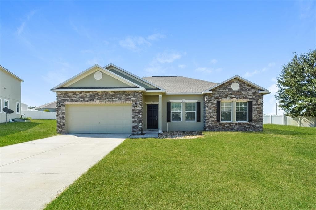 1801 HOOFPRINT COURT FRUITLAND PARK, FL 34731