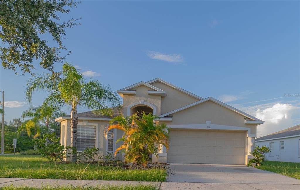 813 CRISTELLE JEAN DRIVE RUSKIN, FL 33570