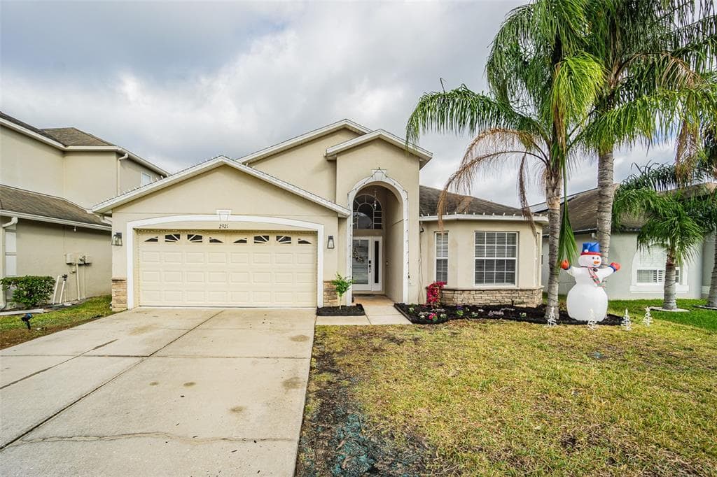 2921 TRINITY COTTAGE DRIVE LAND O LAKES, FL 34638