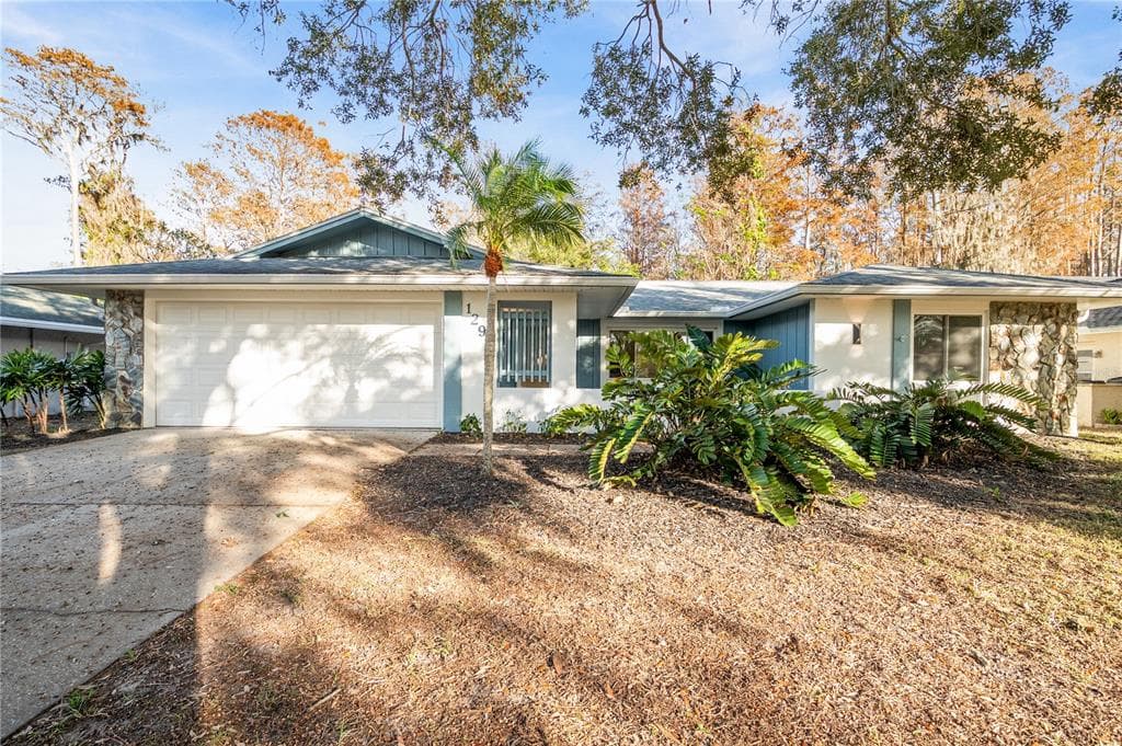 1291 GOLDEN OAK DRIVE TARPON SPRINGS, FL 34689
