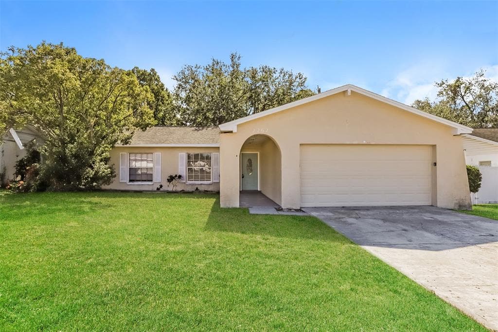 2262 VILLAGE COURT BRANDON, FL 33511