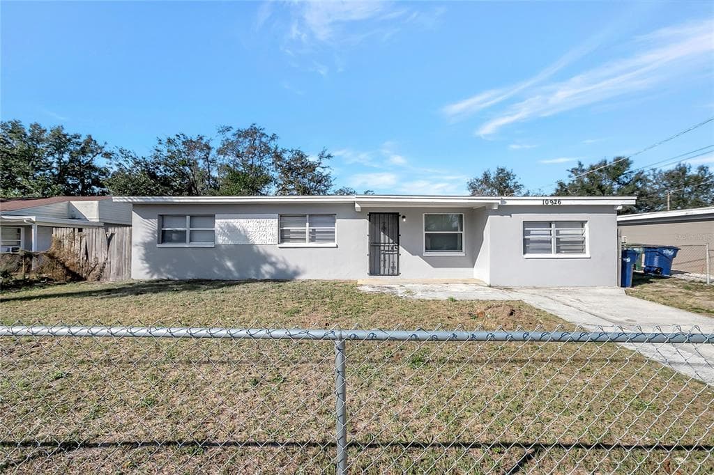 10926 N LANTANA AVENUE TAMPA, FL 33612