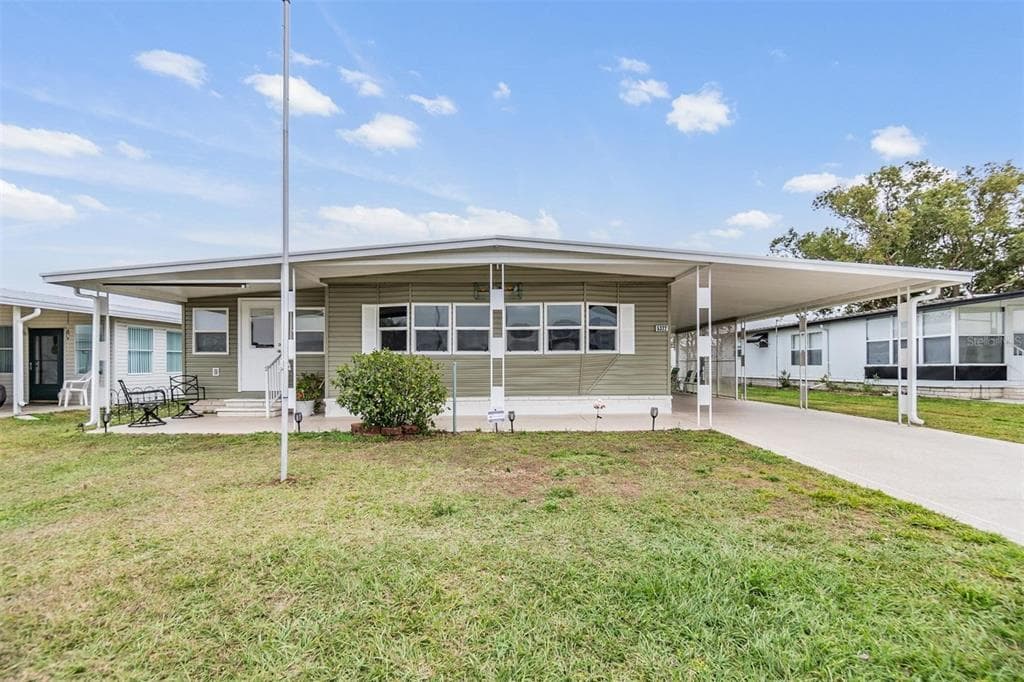5322 COMANCHE STREET ZEPHYRHILLS, FL 33542