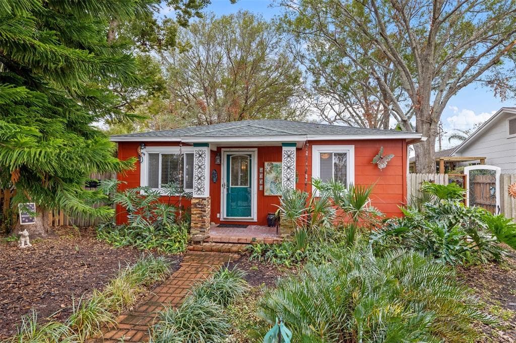 4334 3RD AVENUE N ST PETERSBURG, FL 33713