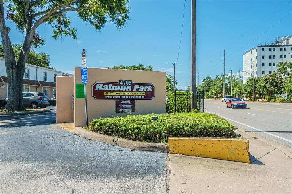 4715 CHRISTA COURT UNIT 334 TAMPA, FL 33614