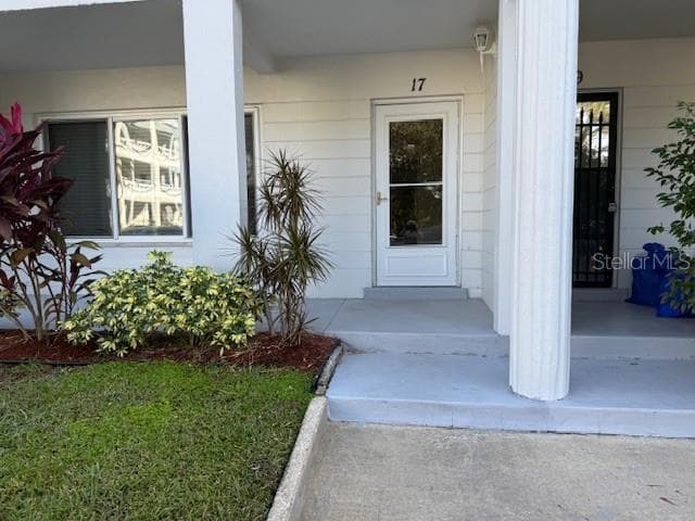 2021 AUSTRALIA WAY W UNIT 17 CLEARWATER,, FL 33763