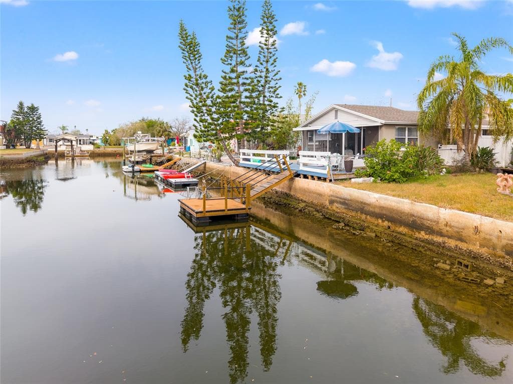 6800 SANDERLING LANE HUDSON, FL 34667