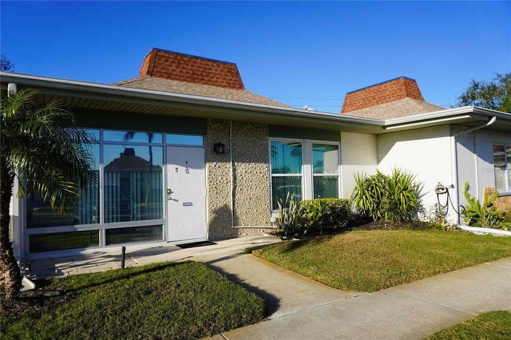 4361 TAHITIAN GARDENS CIRCLE UNIT C HOLIDAY, FL 34691