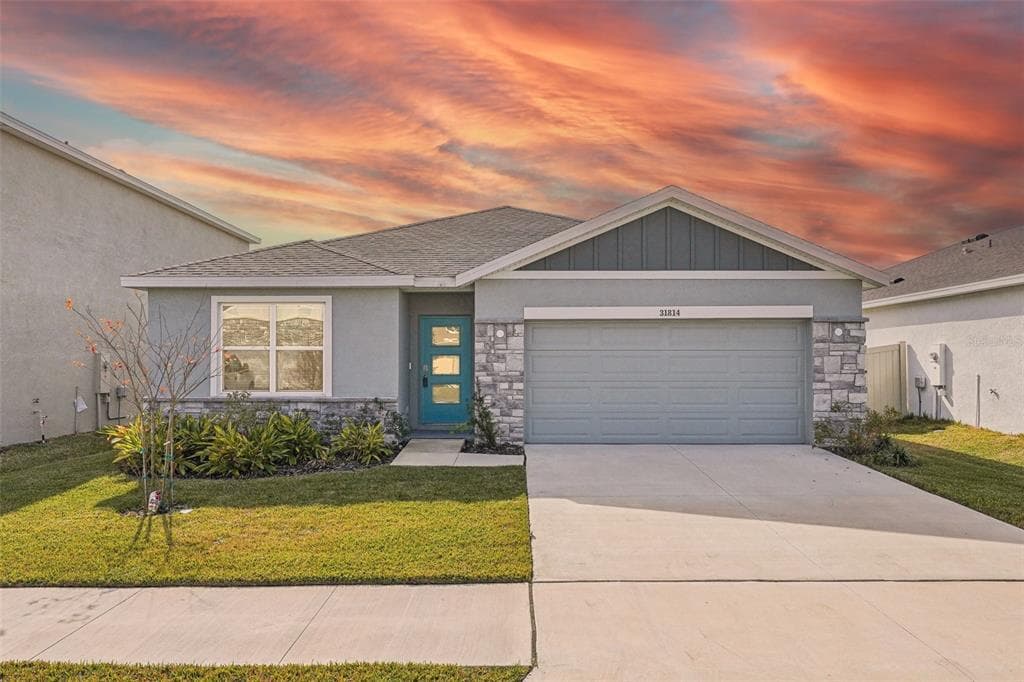 31814 OYSTER TRELLIS LANE WESLEY CHAPEL, FL 33545