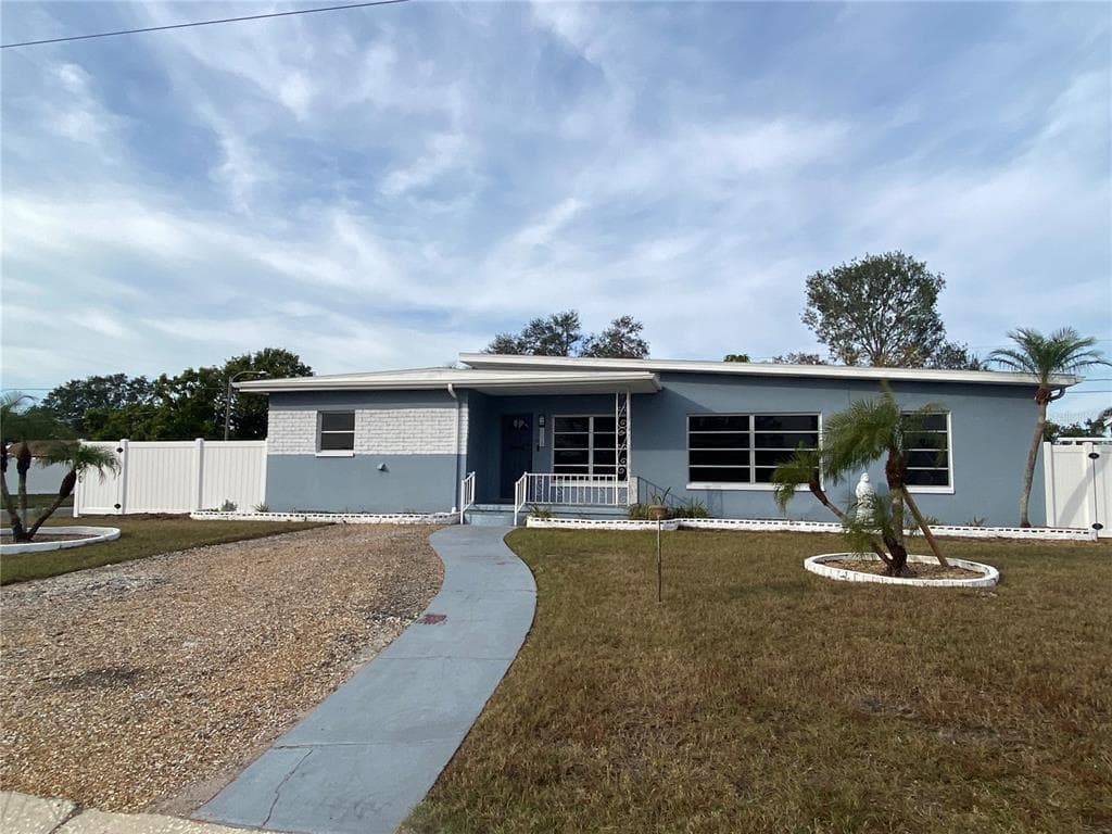 4059 BENSON AVENUE N ST PETERSBURG, FL 33713