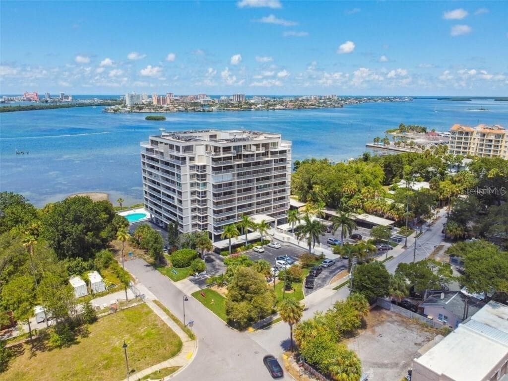 500 N OSCEOLA AVENUE UNIT 703 CLEARWATER, FL 33755