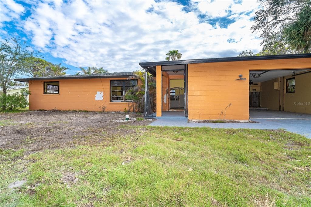 201 WINSON AVENUE ENGLEWOOD, FL 34223