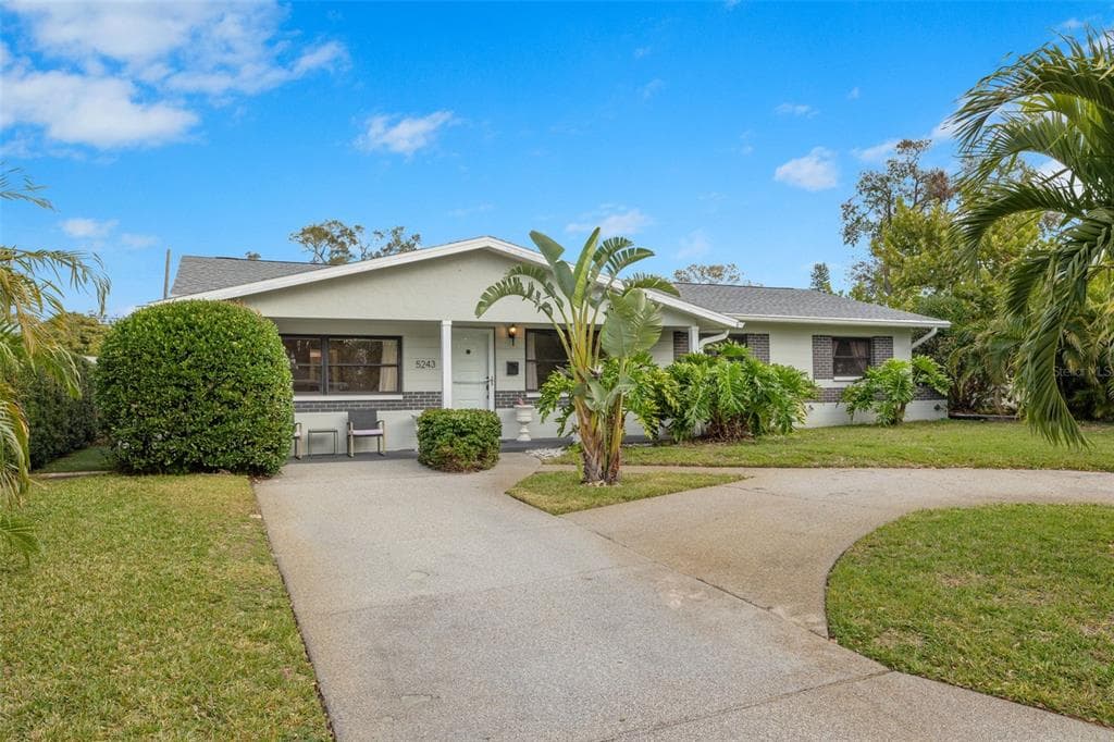 5243 27TH AVENUE N ST PETERSBURG, FL 33710