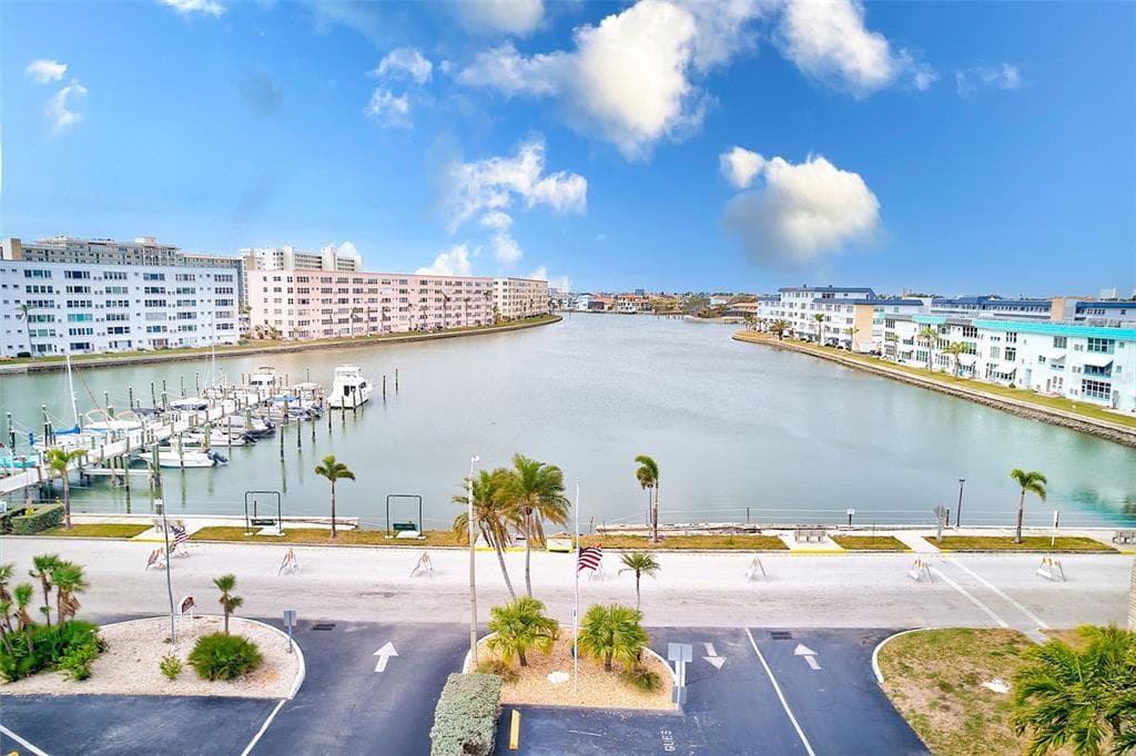 3010 59TH STREET S UNIT 201 GULFPORT, FL 33707