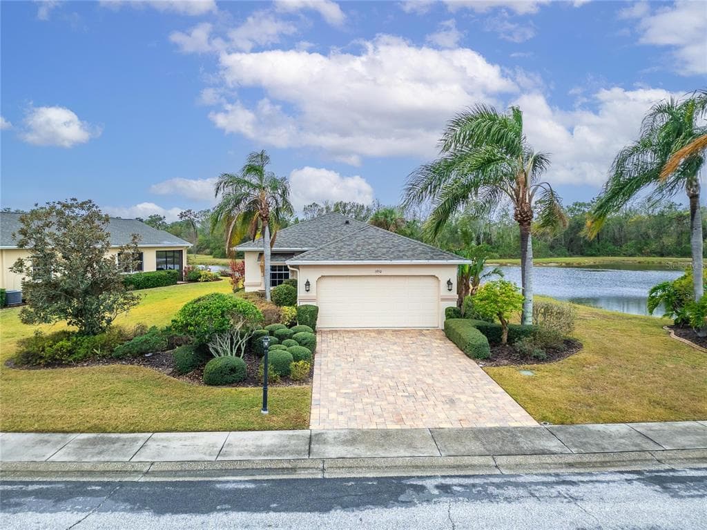1950 STERLING GLEN COURT SUN CITY CENTER, FL 33573